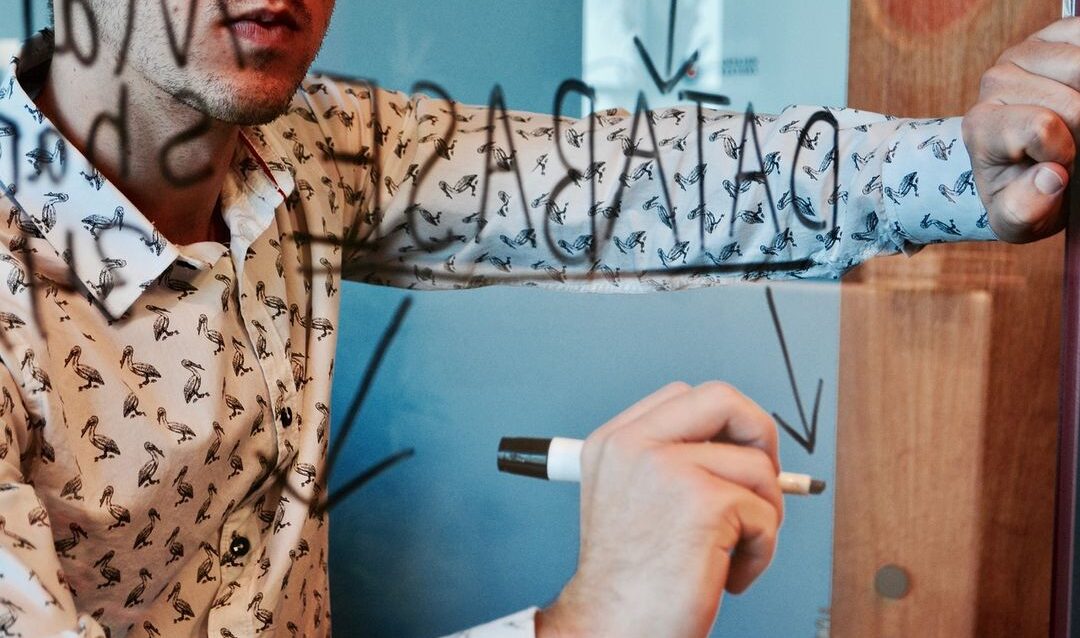 64c01dd8119be0ecf4a37ee9_database image writing-p-1080